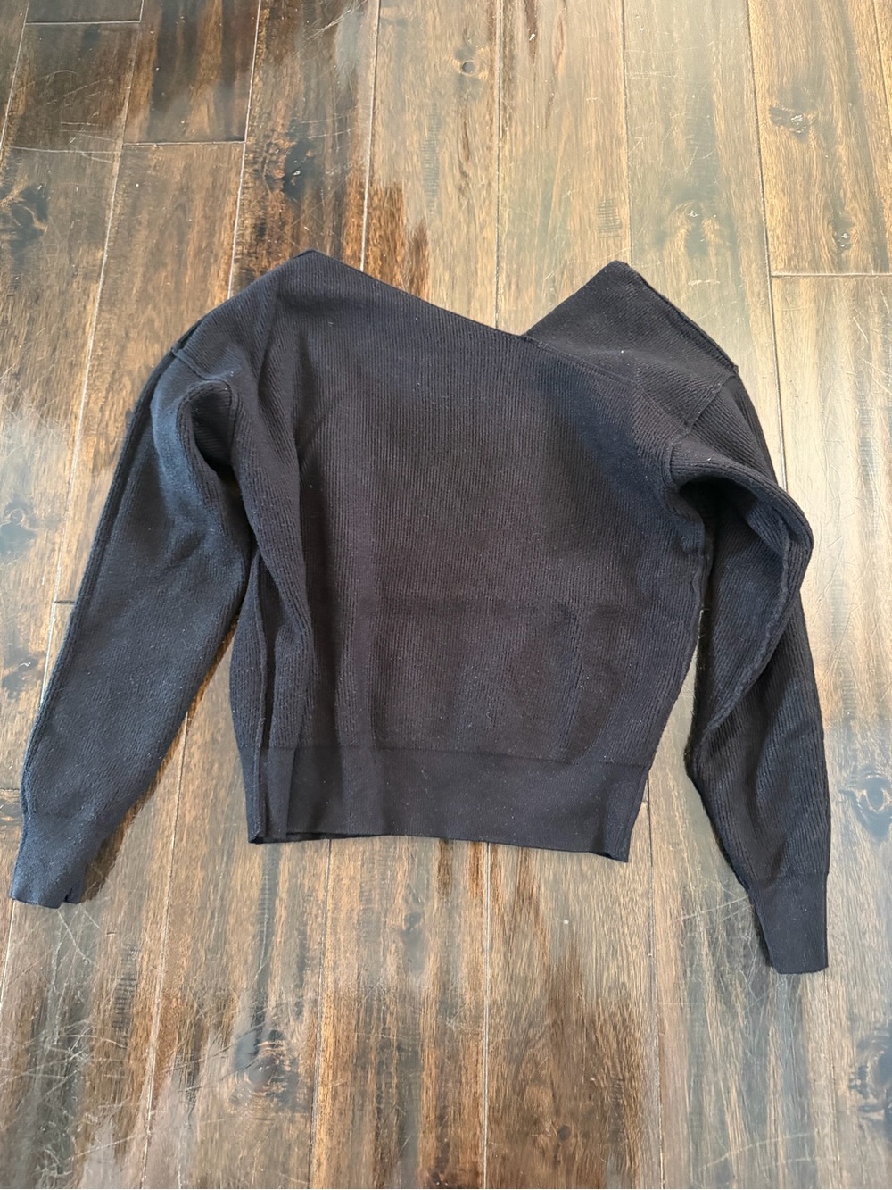 Line + Dot Off the Shoulder